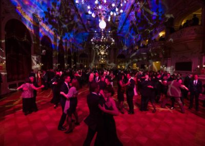 Tanzmusik mit Voices And Music im Palais Linz, Tänzer