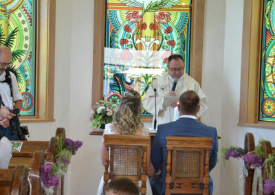 Trauung Pfarrer Brautpaar Kirche Kirchenmusik Trauungsmusik Sängerin Klavierspieler voices-and-music Applaus