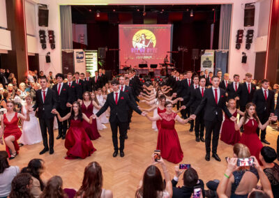 Eröffnungstanz Quadrille, Maturaball der HTL-Perg November 2022, Tanzband Voices And Music