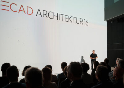 Event_Elite-CAD Linz AEC, Wolfgang Stöger, ECAD Architektur 16, Vortrag, Deep Space, viele Zuhörer,